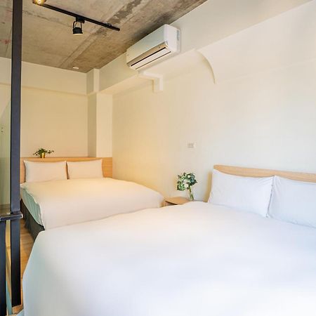 Check Inn Express Taichung Yizhong Kültér fotó