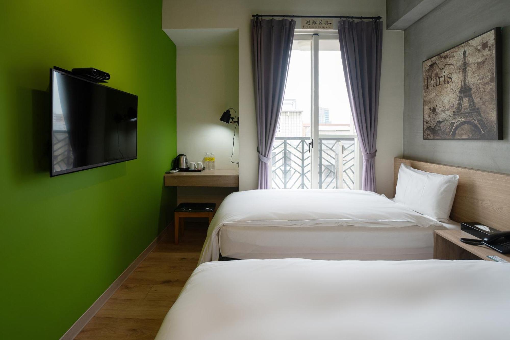 Check Inn Express Taichung Yizhong Kültér fotó
