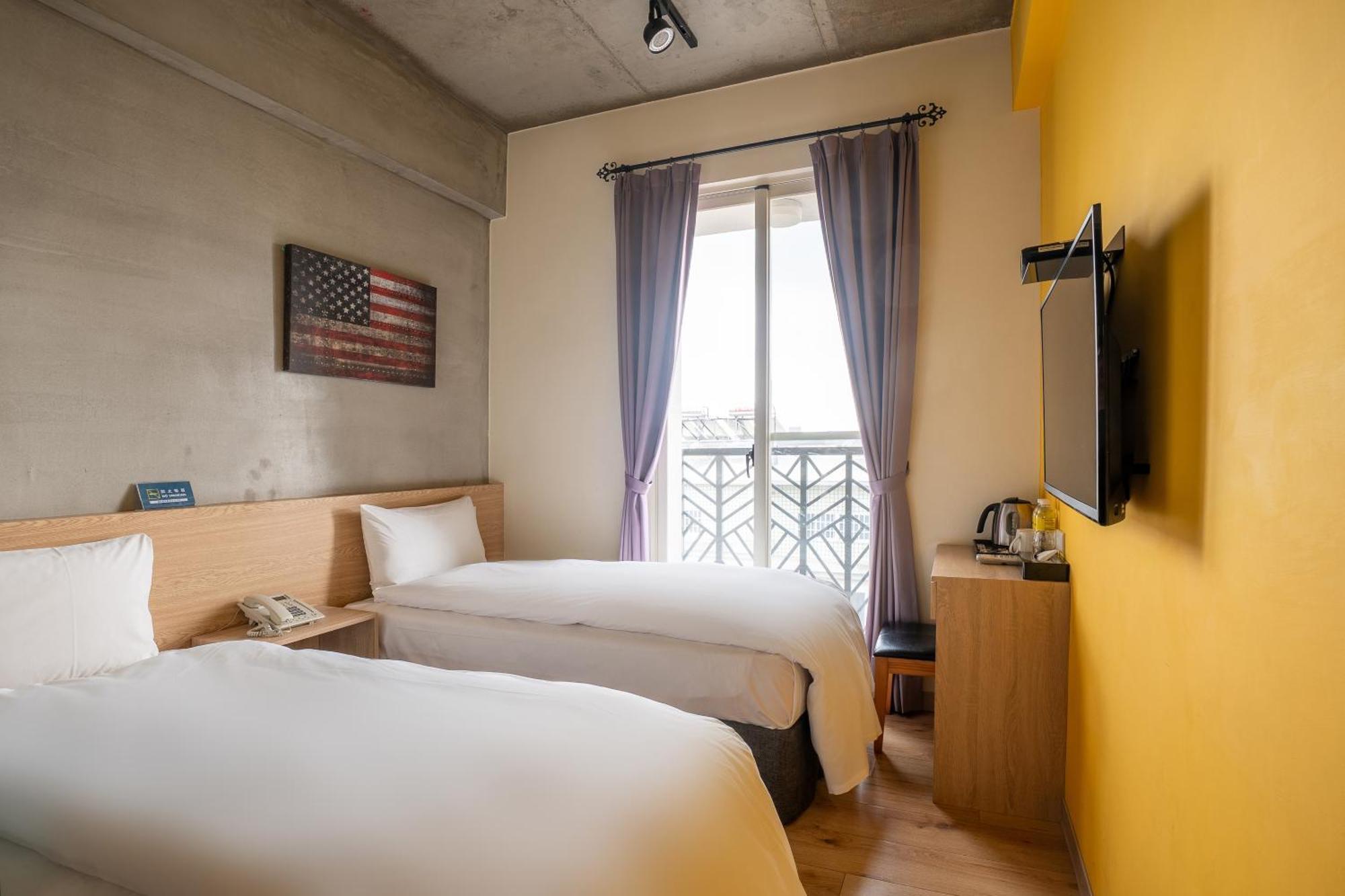 Check Inn Express Taichung Yizhong Kültér fotó