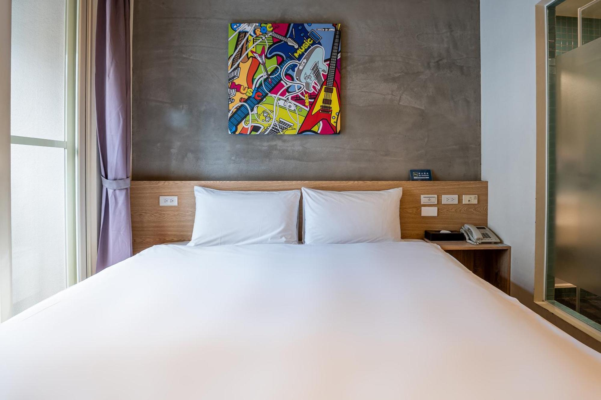 Check Inn Express Taichung Yizhong Kültér fotó