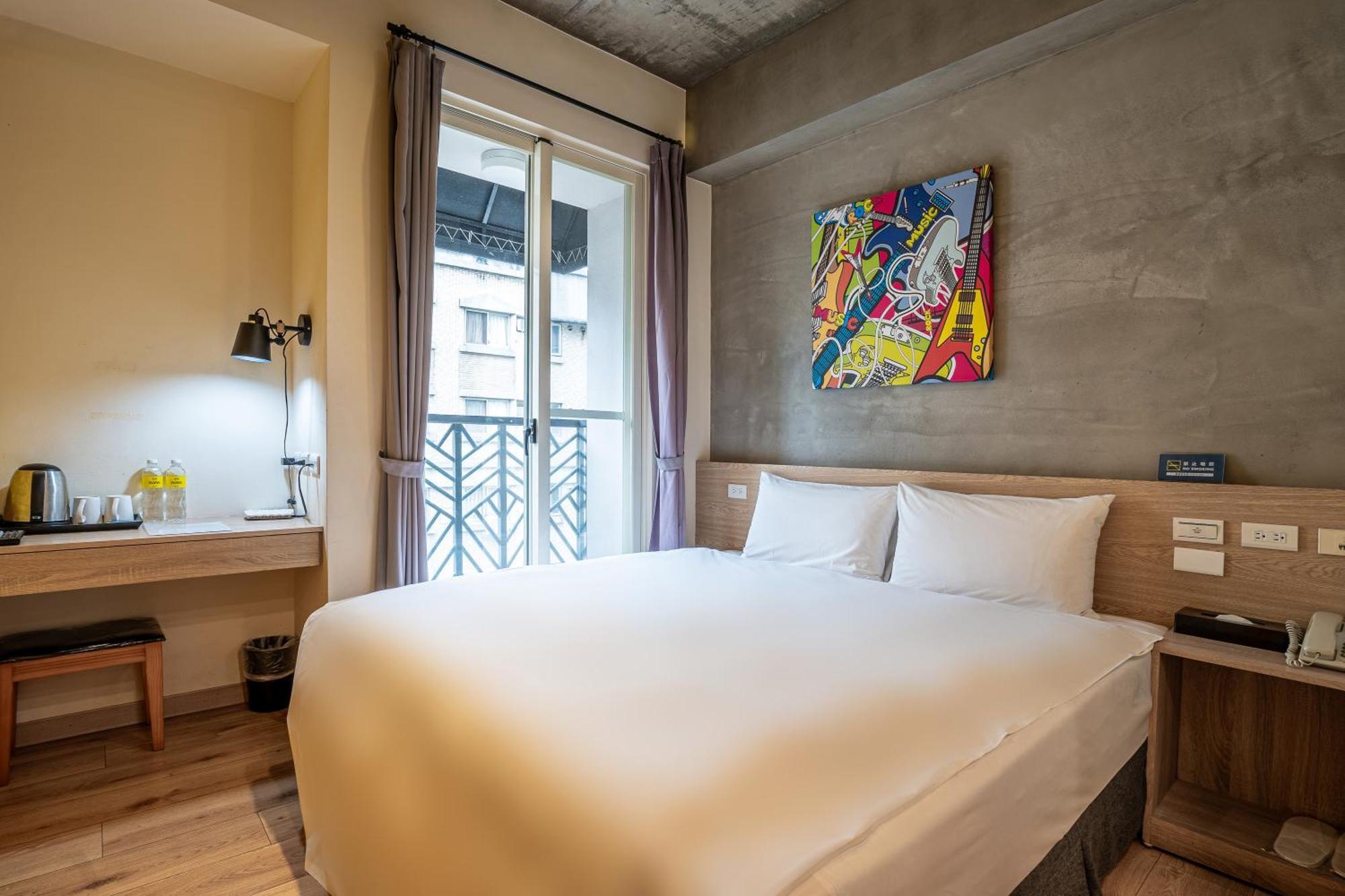Check Inn Express Taichung Yizhong Kültér fotó
