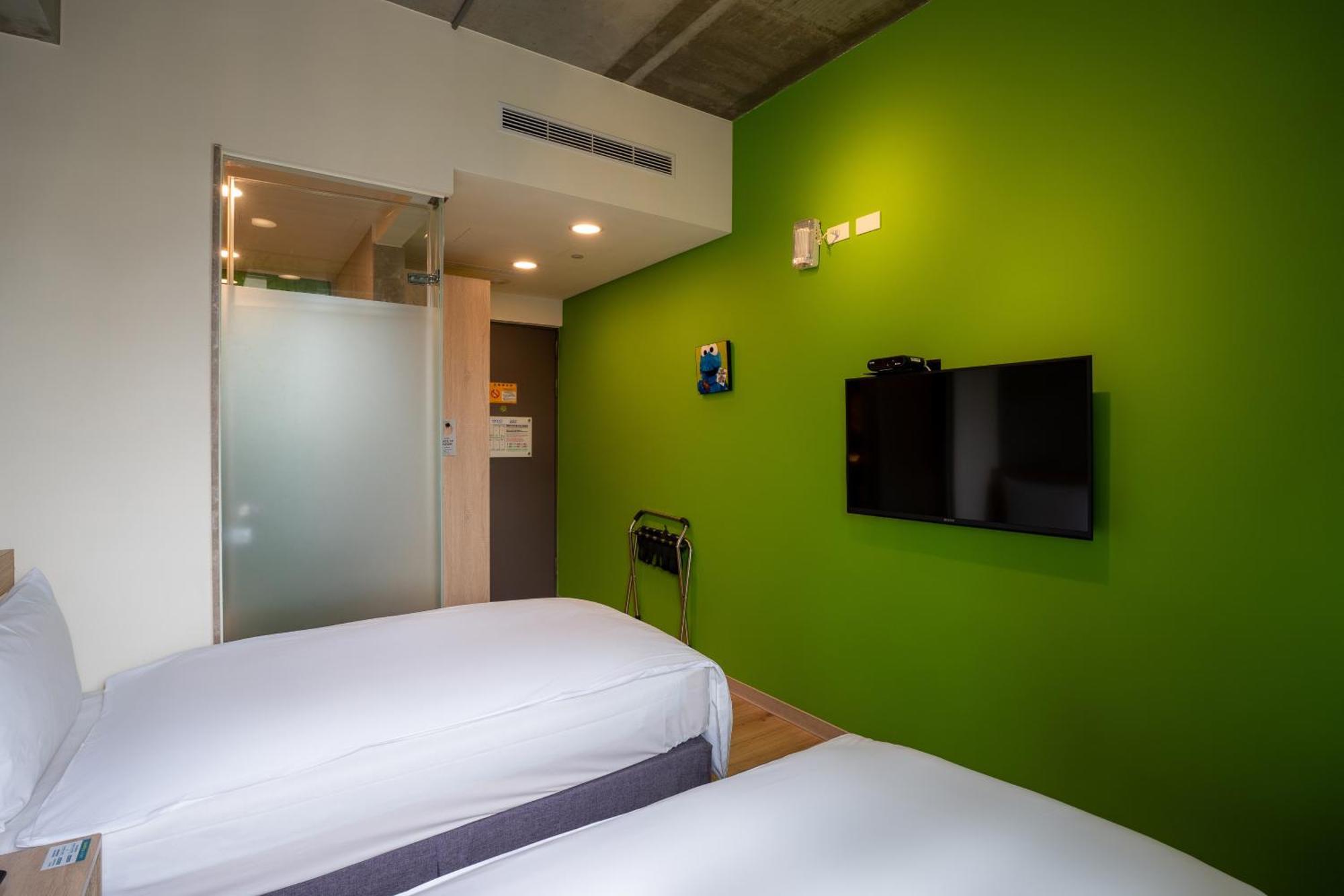 Check Inn Express Taichung Yizhong Kültér fotó